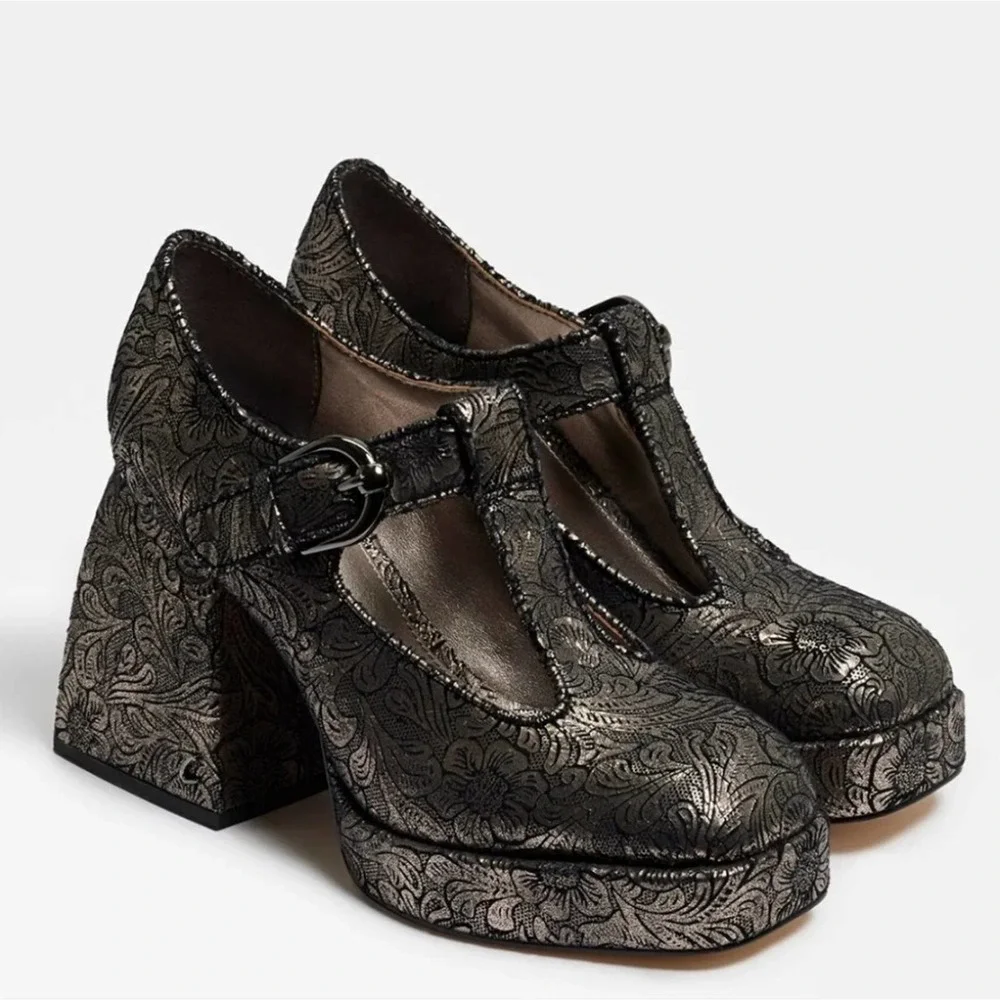 Circus by Sam Edelman Metallic Black Floral T-Strap Platform Heels